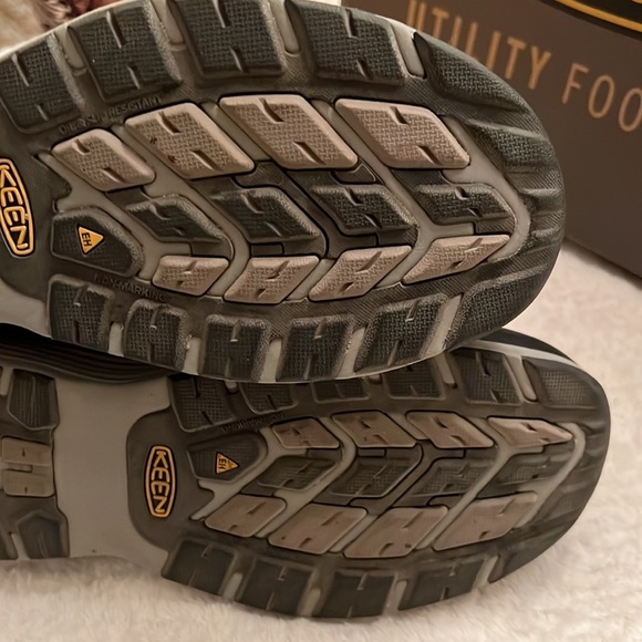 Keen Utility Men's Sparta Low Height Alloy Toe Work Shoe Size 12 EE - Picture 8 of 11